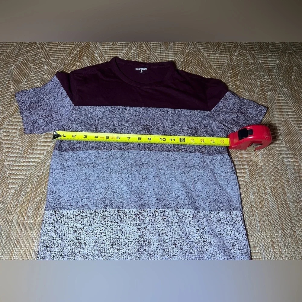 Express Men's Burgundy Ombre Crew Neck Short Sleeve Tshirt, Size XS - Picture 5 of 8